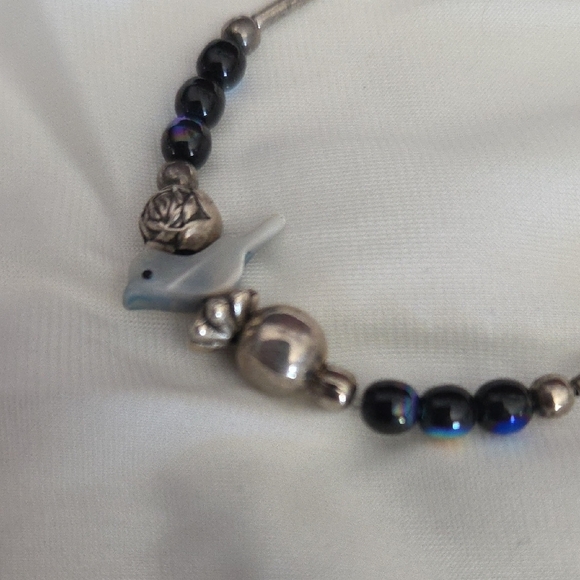 Elegant Silver and Blue Beaded Bracelet - Picture 2 of 6
